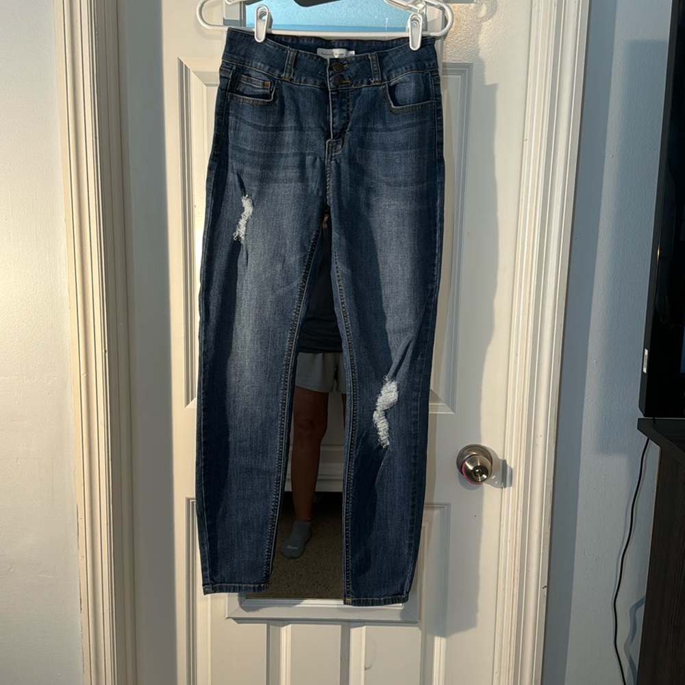 Discount Divas high waisted skinny jeans with light distressing size 9